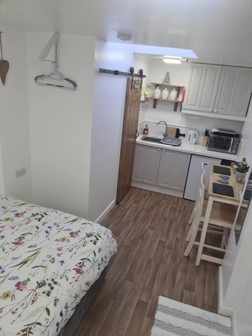 Sunset Place Lower Boscaswell 외부 사진